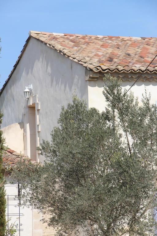 Sous Les Platanes B&B Châteaurenard Exterior foto